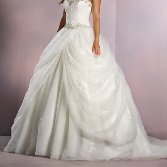 Alfred Angelo Disney Belle 254 Princess Wedding Dress Size 18W - Ivory/Silver - Picture 2 of 5